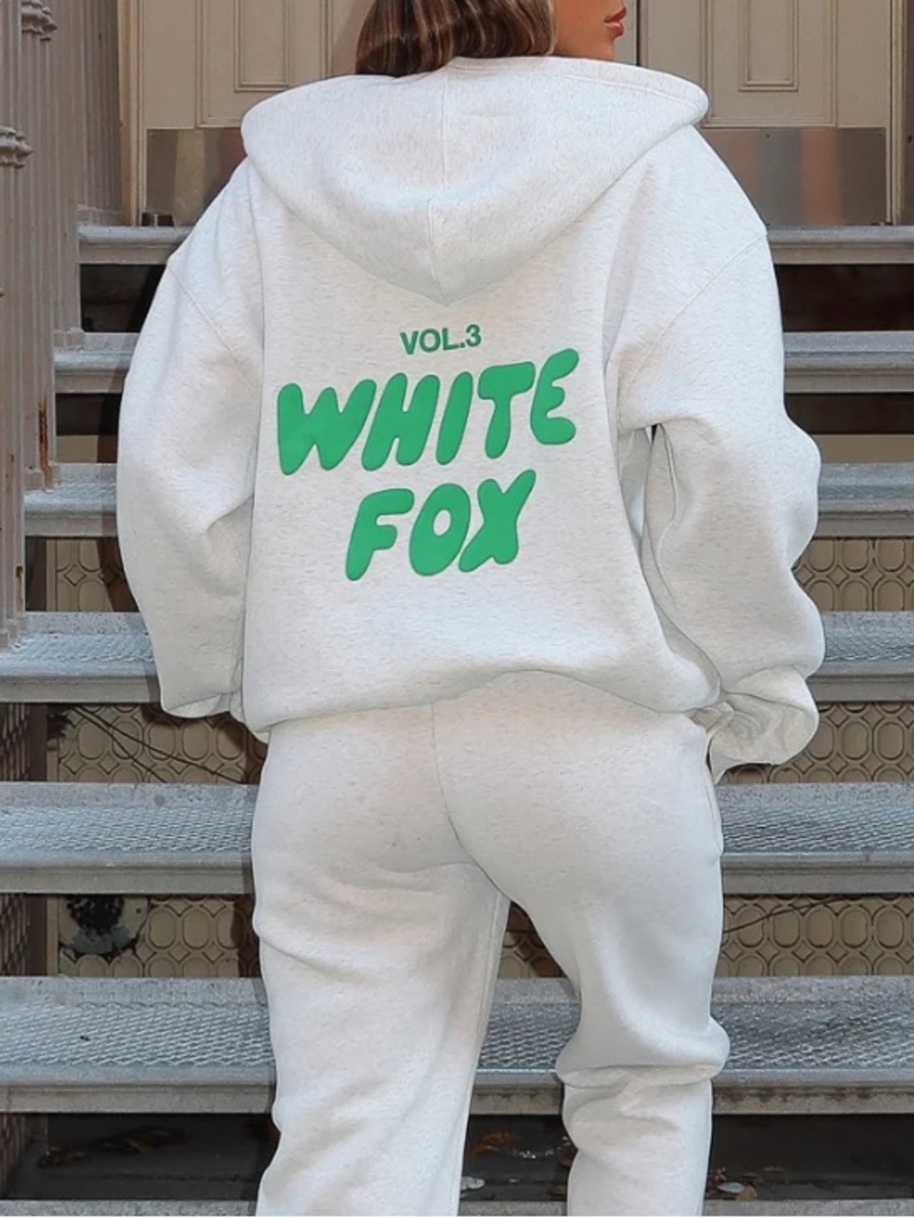 White Fox Boutique Offstage Light Gray Hoodie Sz M/L